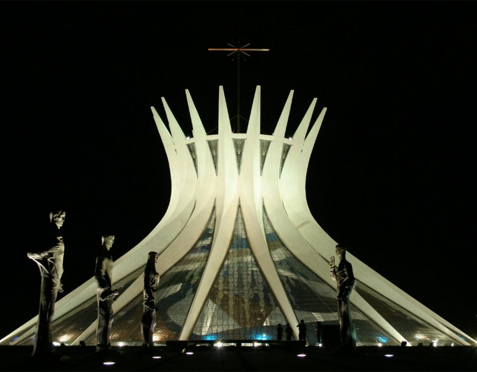 180727-Brasilia-em-Cinzas-paulo-atzingen-em-busca-realidade-magica